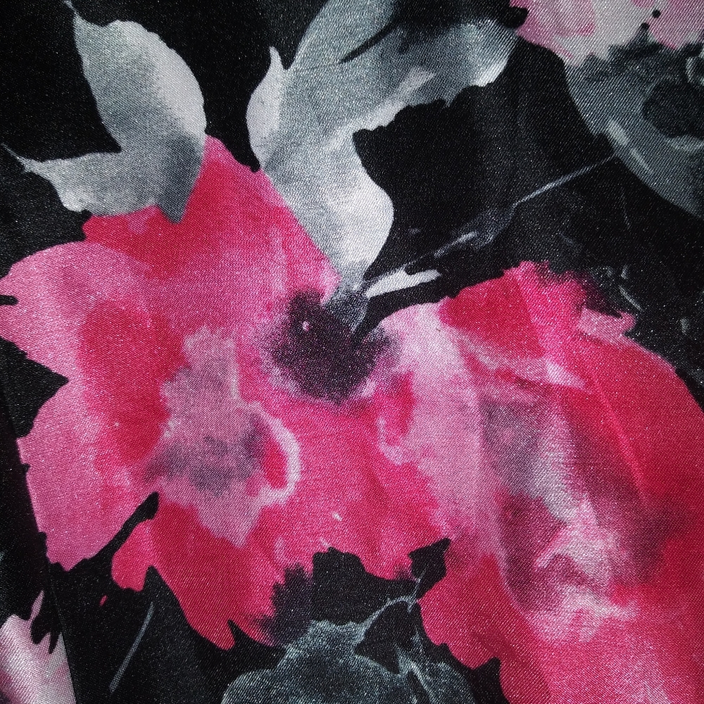 House Of CB Floral dress - Picture 5 of 7